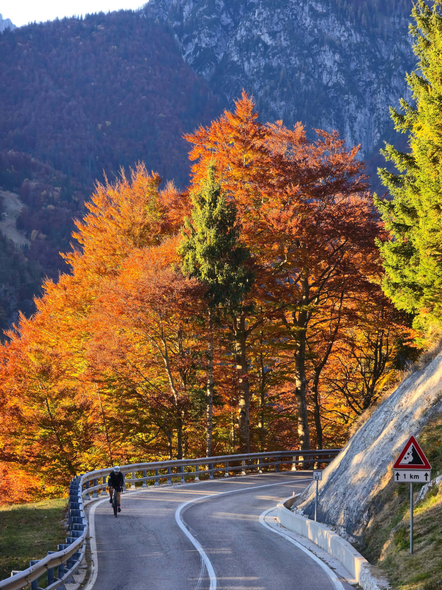 Bovec – Predelski prelaz – Sella Nevea – Planota Montasio – Bovec Image 4